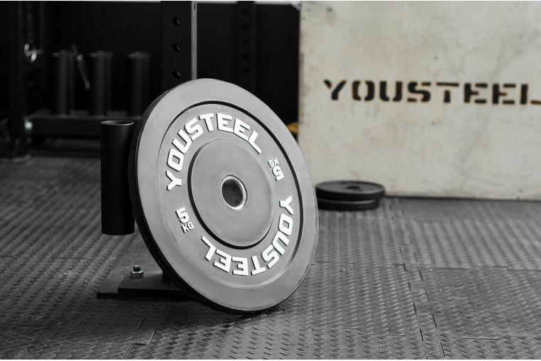 Диск каучуковый для штанги YouSteel тренировочный черный 10кг фото 1