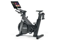 Вертикальный велотренажер Technogym Bike