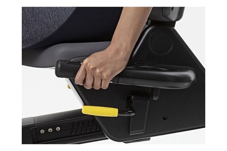 Велотренажер Technogym Excite Live Recline 700 Human Powered фото 5