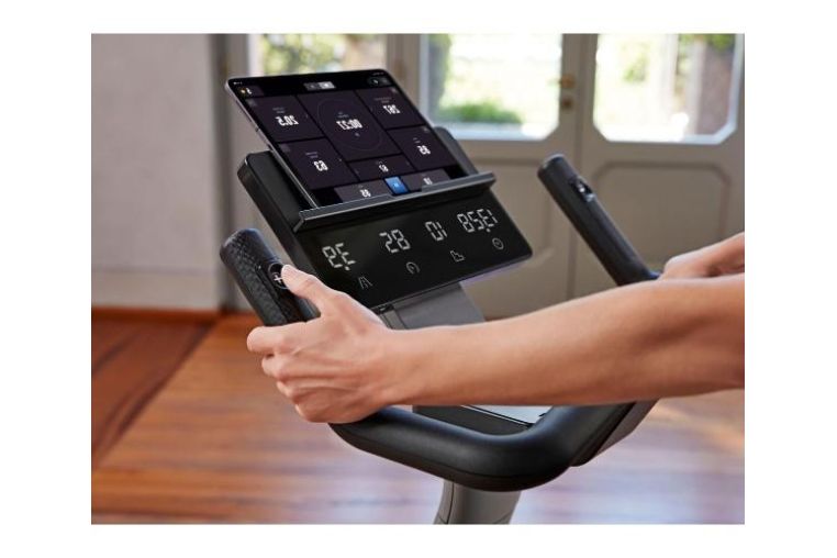 Велотренажер Technogym Cycle Compact фото 5