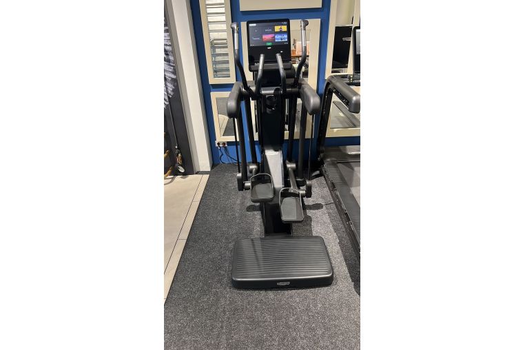 Эллиптический тренажер Technogym Artis Vario Unity 3.0 фото 3