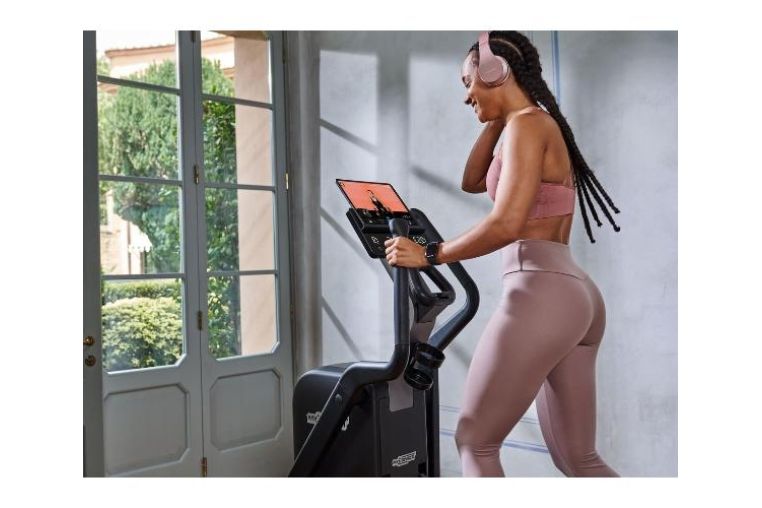 Эллиптический тренажер Technogym Elliptical Compact фото 4