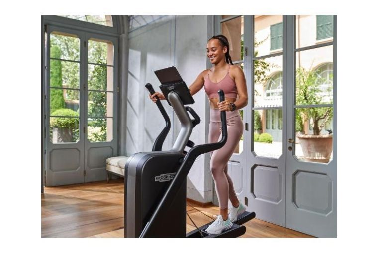 Эллиптический тренажер Technogym Elliptical Compact фото 5