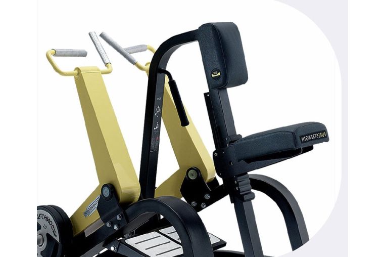 Нагружаемый дисками тренажер Technogym PURE STRENGTH Low Row фото 1