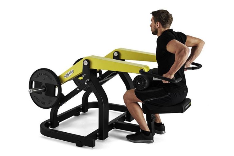 Нагружаемый дисками тренажер Technogym PURE STRENGTH Seated Dip фото 1