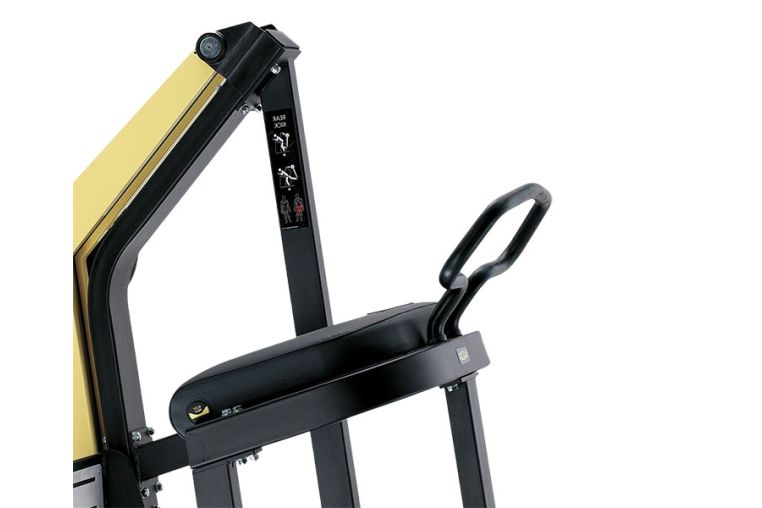 Нагружаемый дисками тренажер Technogym PURE KICK REAR BLK/BLK/BLK фото 1